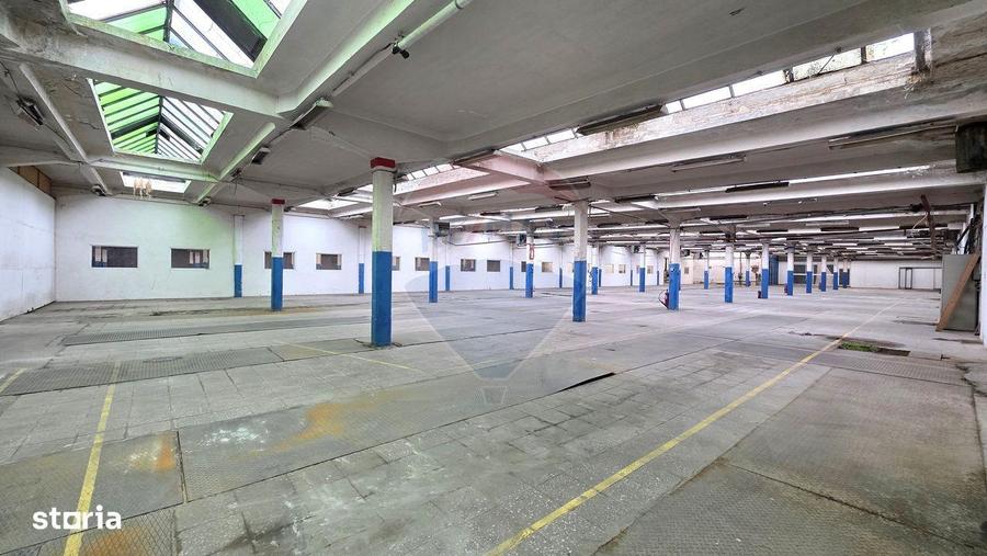 Spațiu comercial, de 2,700 mp, în Prejmer