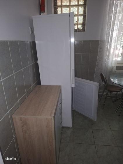 Garsonieră decomandată în Central