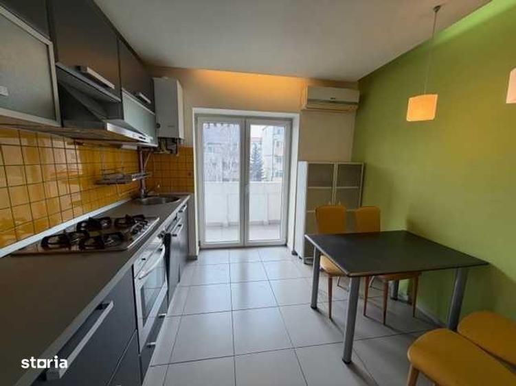 Apartament cu 3 camere, mobilat în Valea Aurie