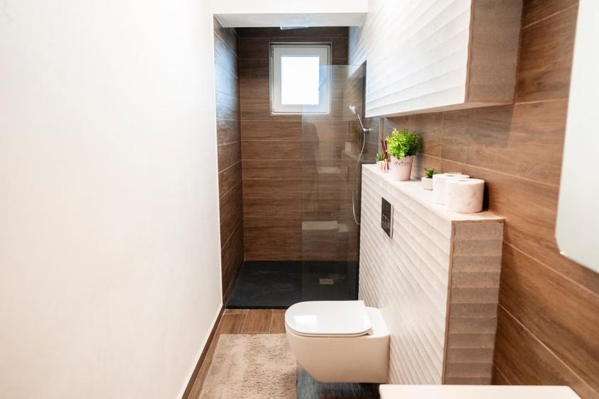 Apartament cu 2 camere semidecomandat, mobilat în Nord