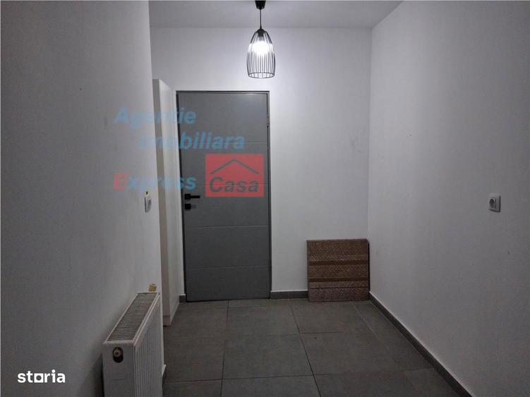 Spațiu comercial, de 100 mp, în Nicolina