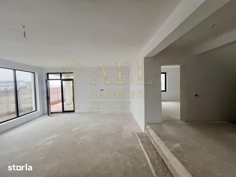 Casă cu 7 camere cu Teren 550 Mp în Ciorogârla