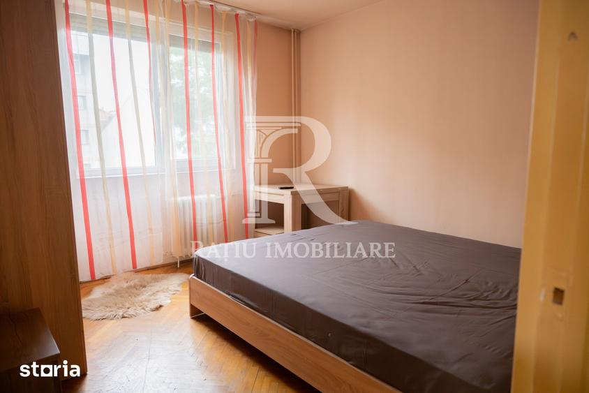 Apartament cu 3 camere decomandat în Central