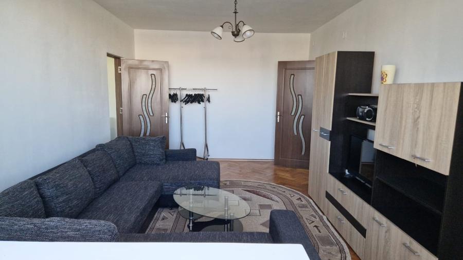 Apartament cu 2 camere semidecomandat, mobilat în Soarelui
