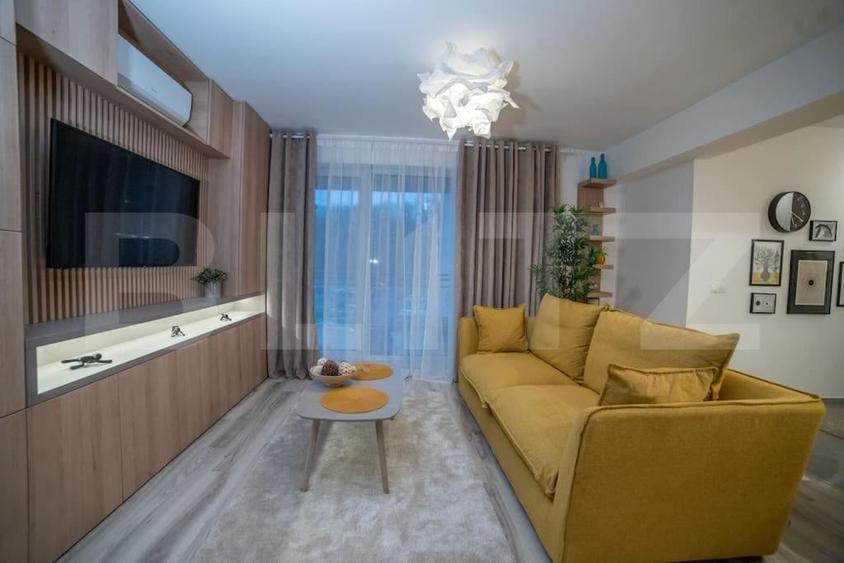 Apartament cu 3 camere semidecomandat, mobilat în Lipovei