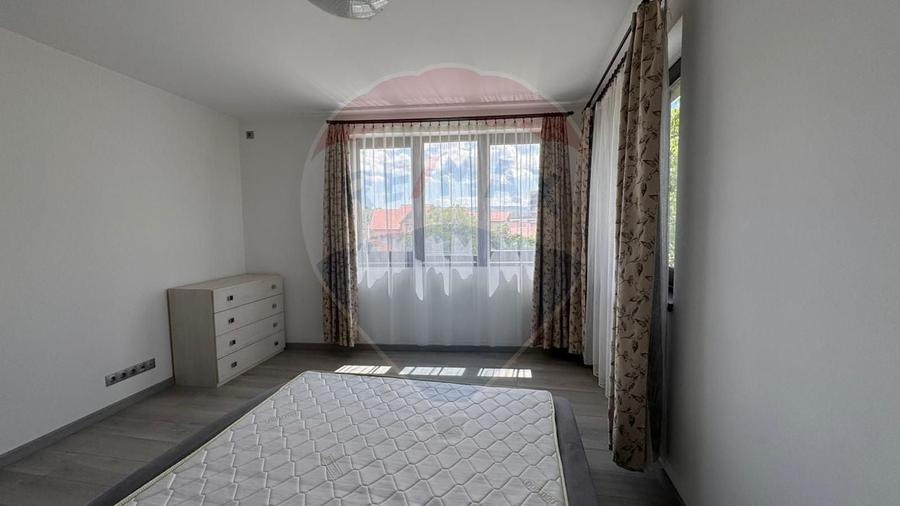Apartament cu 3 camere semidecomandat, mobilat în Mărăști
