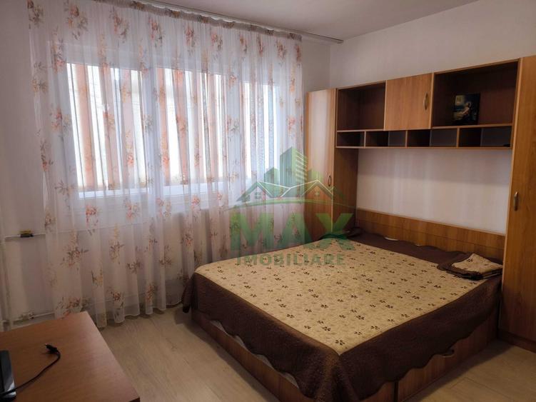 Apartament cu 2 camere decomandat în Malu Roșu
