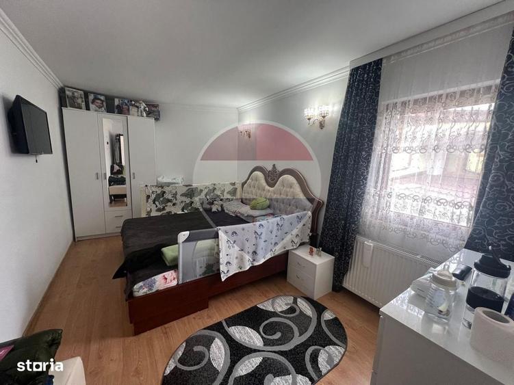 Casă cu 3 camere în Tăbăcari