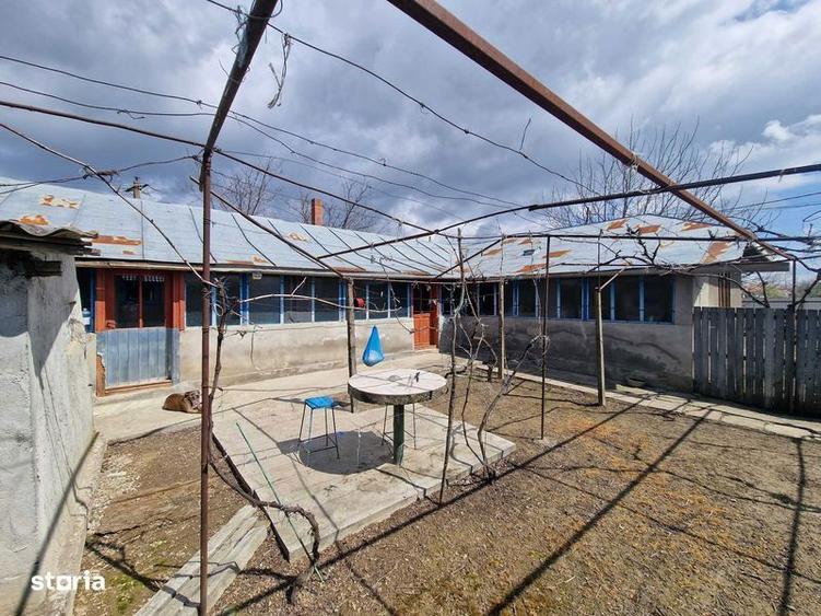 Casă cu 4 camere cu Teren 125 Mp în Berteștii de Jos