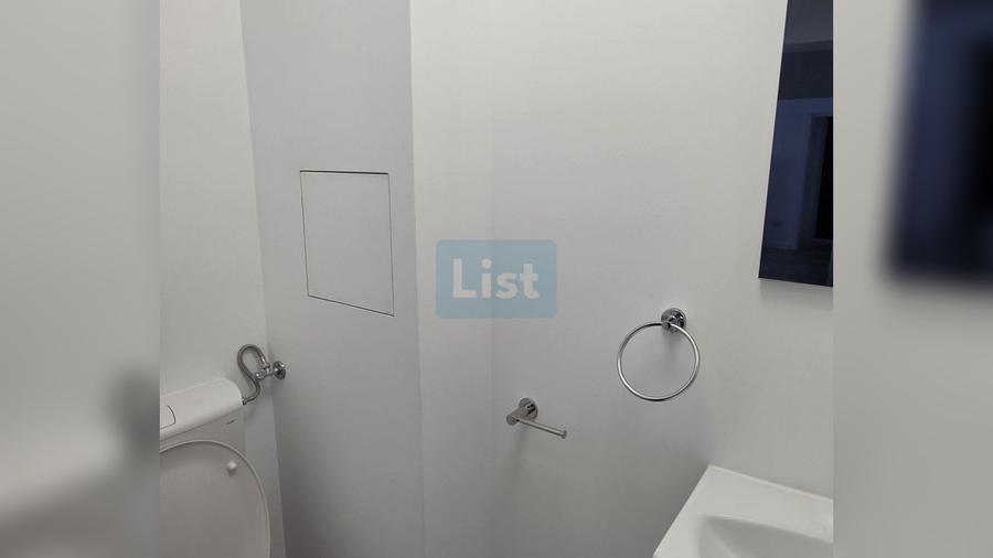 Apartament cu 3 camere semidecomandat, mobilat în P-ța Gorjului