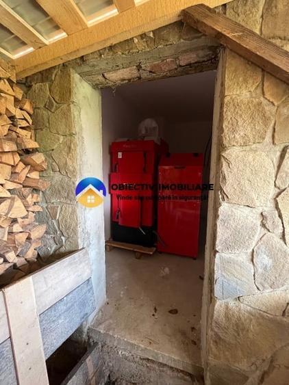 Casă cu 6 camere cu Teren 878 Mp în Tarcău