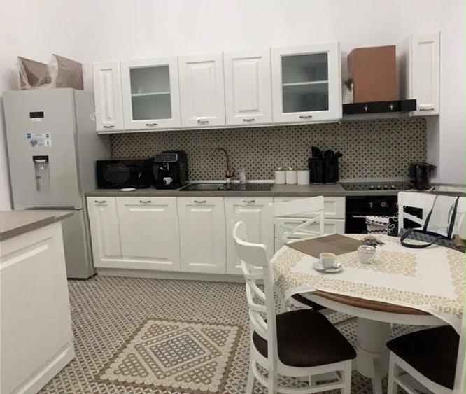 Apartament cu 2 camere semidecomandat, mobilat în Bălcescu