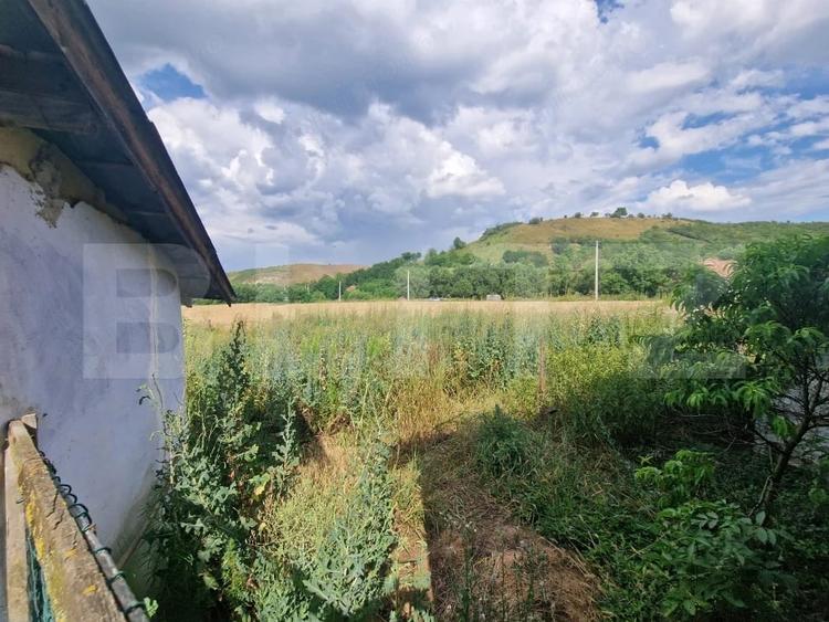 Casă cu 2 camere cu Teren 1000 Mp în Căianu