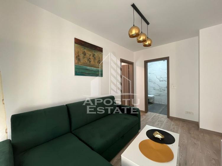 Apartament cu 2 camere semidecomandat, mobilat în Soarelui
