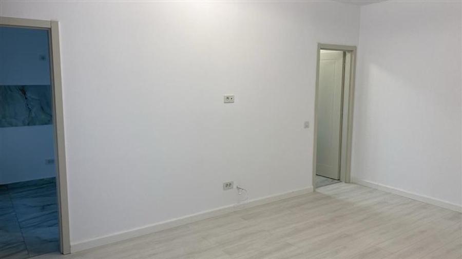 Garsonieră decomandată în Miroslava