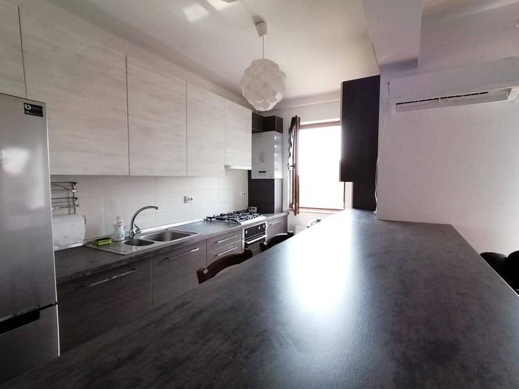 Apartament cu 3 camere în Florești