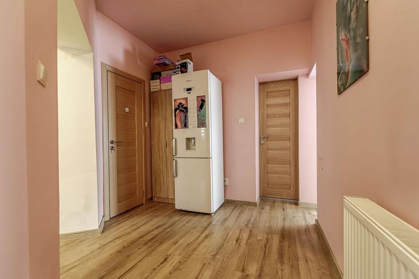 Apartament cu 2 camere decomandat în Ultracentral