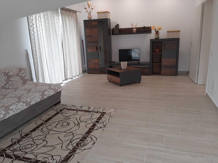 Apartament cu 2 camere decomandat în Primăverii