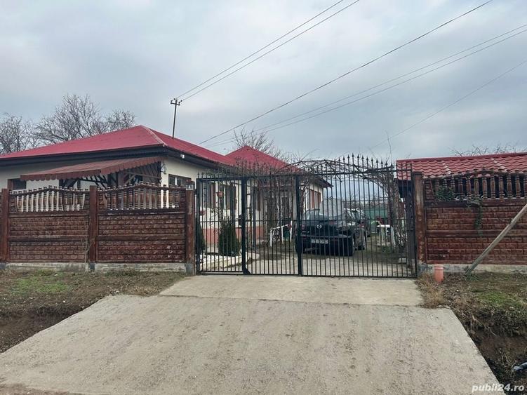 Apartament cu 3 camere decomandat în Letca Nouă