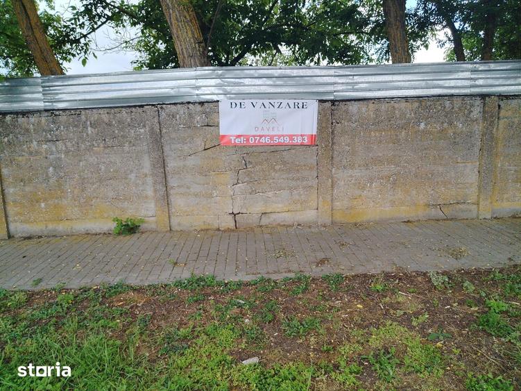 Teren de 1046 mp, în Curtici