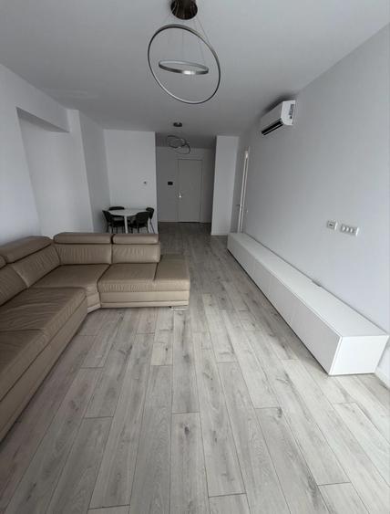 Apartament cu 2 camere decomandat în Herăstrău