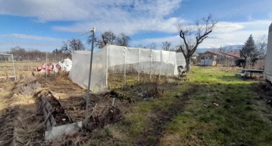 Teren Construcții intravilan de 1205 mp, în Cristian