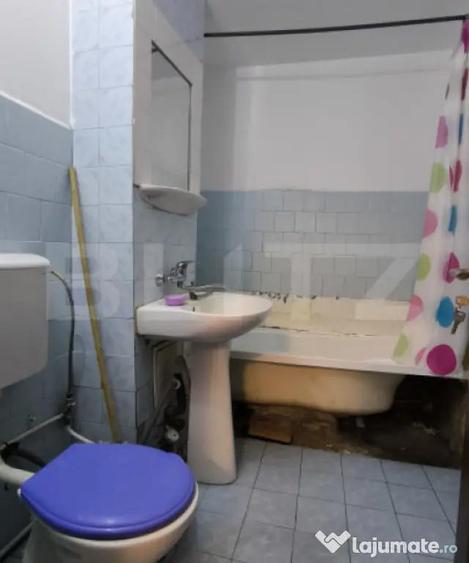 Apartament cu 4 camere decomandat în Burdujeni