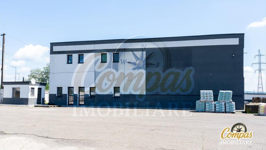 Spațiu industrial, de 1,800 mp, în Roman