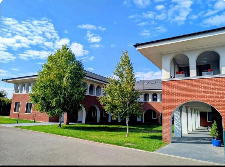 Duplex cu 4 camere cu Canalizare în Tunari