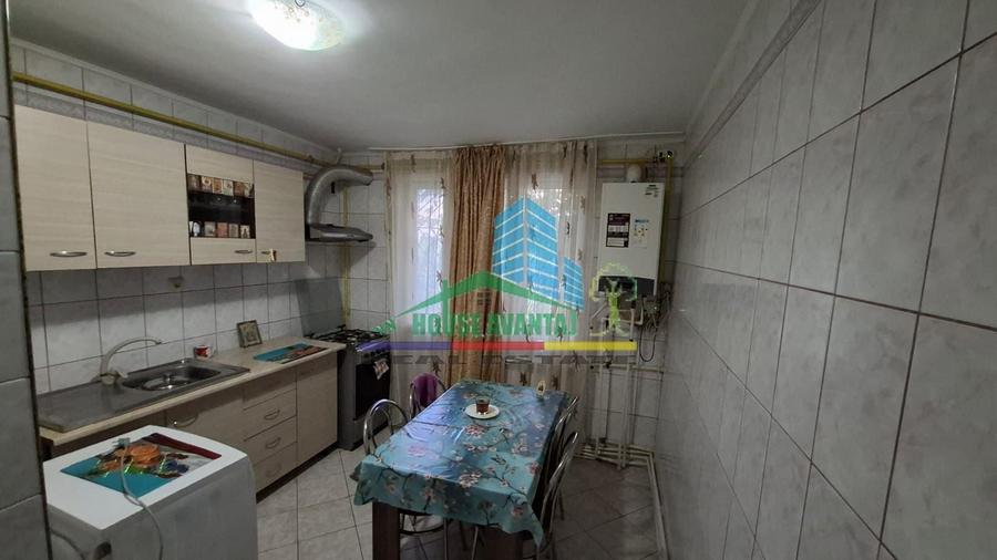 Apartament cu 2 camere semidecomandat, mobilat în Gară