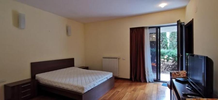 Apartament cu 3 camere în Dorobanți