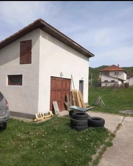 Casă în Central