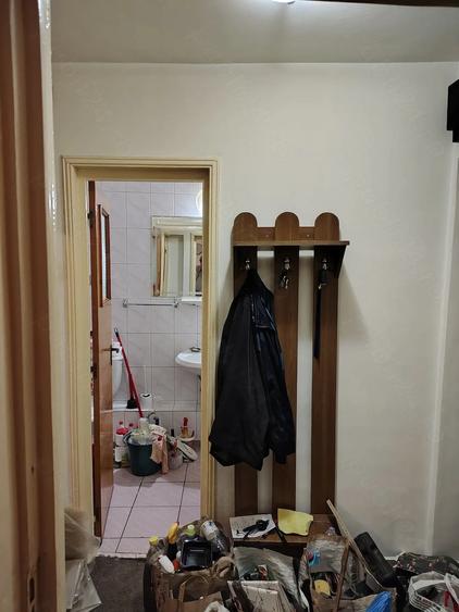 Garsonieră decomandată în Splaiul Unirii
