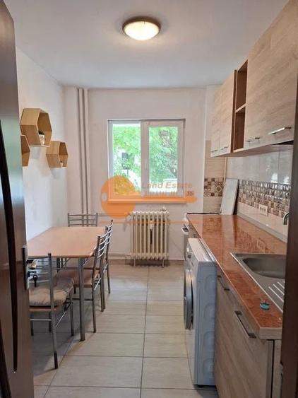 Apartament cu 2 camere decomandat în Turda