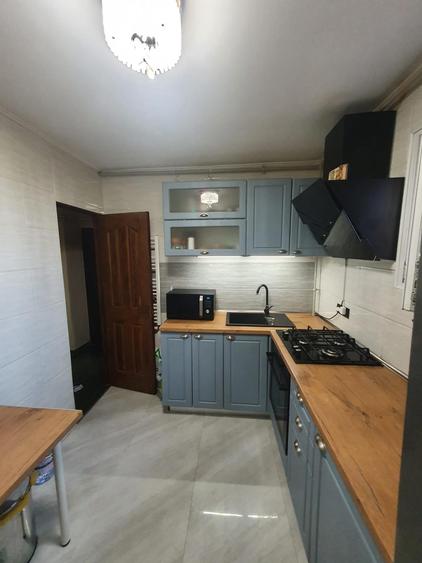 Apartament cu 3 camere decomandat, mobilat în Chiajna