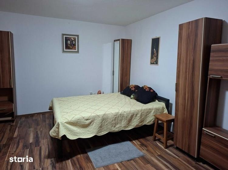Garsonieră decomandată în Sud