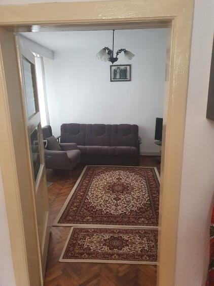 Casă individuală cu 2 camere cu Canalizare în Vasile Aaron