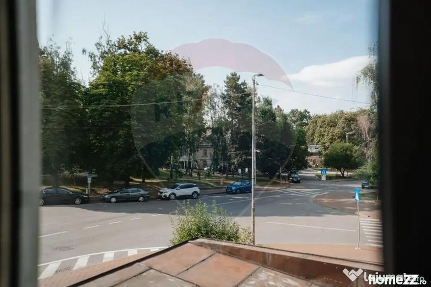 Spațiu comercial, de 45 mp, în Central
