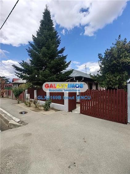 Casă cu 6 camere cu Teren 1693 Mp în Cornetu