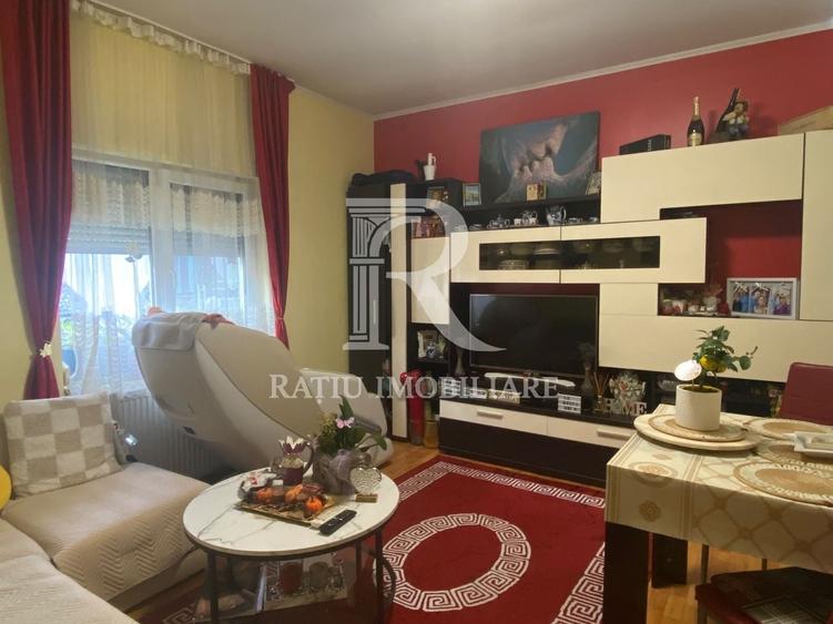 Casă cu 3 camere cu Canalizare în Ultracentral