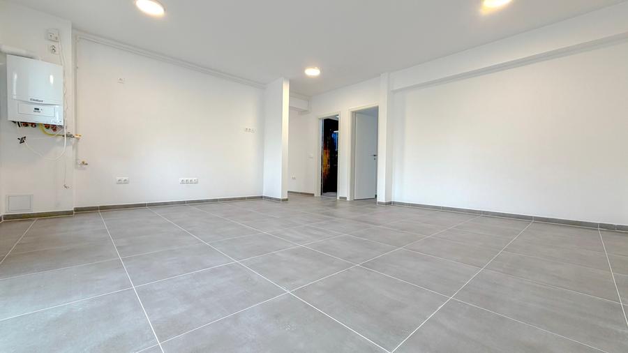 Apartament cu 3 camere nedecomandat în Avantgarden