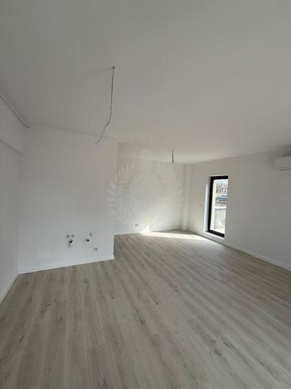 Apartament cu 2 camere decomandat în Albert