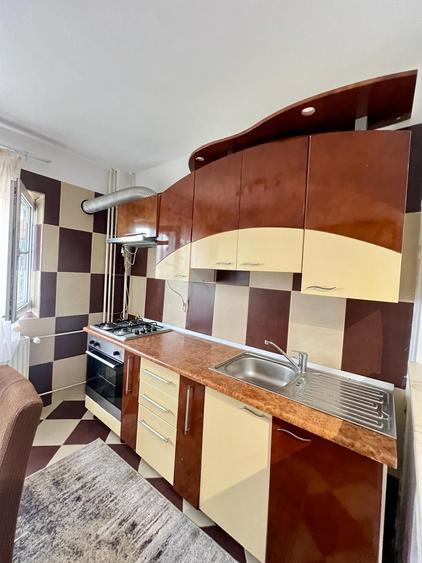 Apartament cu 2 camere semidecomandat în Timpuri Noi