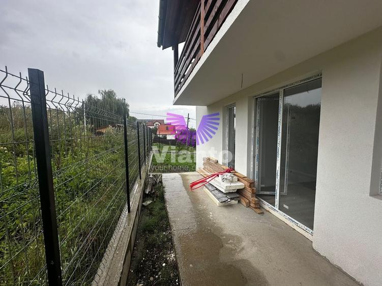 Duplex cu 5 camere cu Canalizare în Exterior Vest