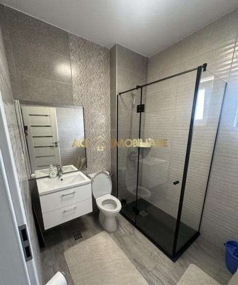 Apartament cu 2 camere semidecomandat, mobilat în Berceni
