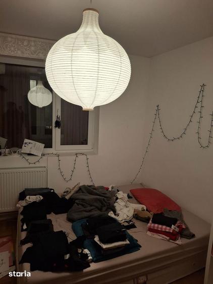 Apartament cu 3 camere semidecomandat în Giulești