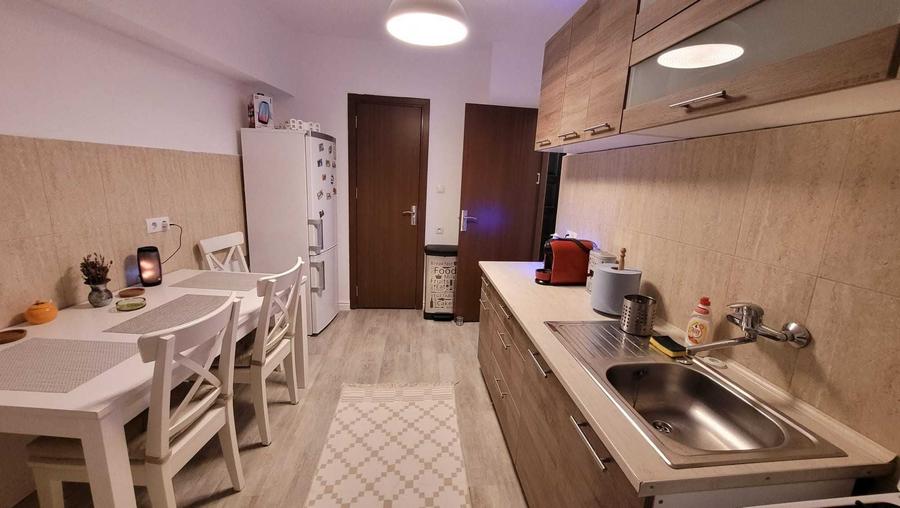 Apartament cu 2 camere decomandat în Turnișor