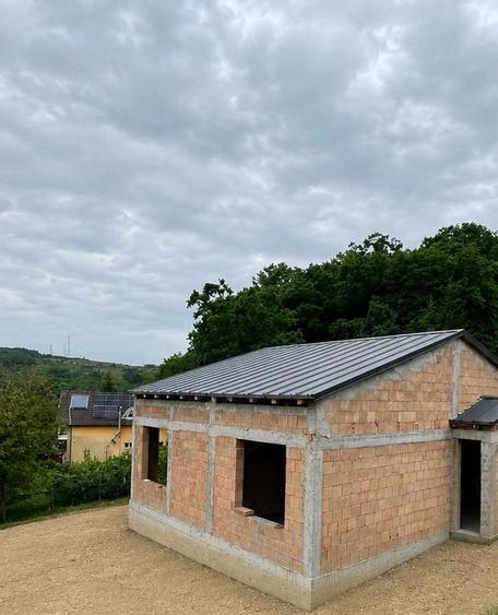 Casă cu Teren 626 Mp în Corunca