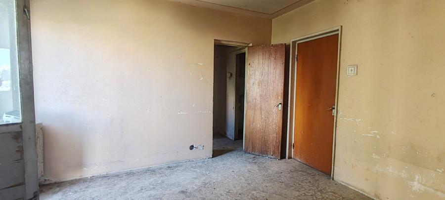 Apartament cu 2 camere nedecomandat în Rahova