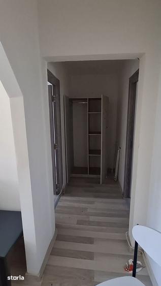 Apartament cu 2 camere în Podu Roș